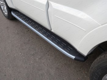 21 349 р. Пороги алюминиевые с пластиковой накладкой, ТСС Тюнинг  Mitsubishi Pajero  4 V90 (2014-2020) (карбон серебро). Увеличить фотографию 1
