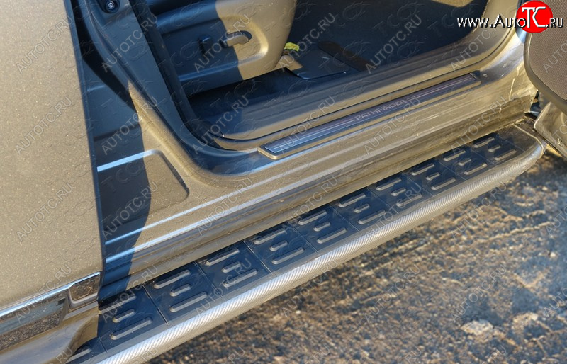 19 999 р. Пороги алюминиевые с пластиковой накладкой ТСС Тюнинг  Nissan Pathfinder  R52 (2012-2017) (серые)