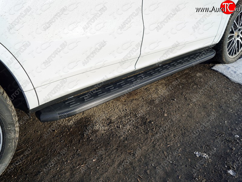 21 349 р. Пороги алюминиевые с пластиковой накладкой ТСС Тюнинг  Porsche Cayenne  PO536 (2018-2024) (карбон черные)