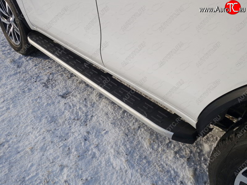 19 999 р. Пороги алюминиевые с пластиковой накладкой ТСС Тюнинг Toyota Fortuner AN160 дорестайлинг (2015-2020) (серые)