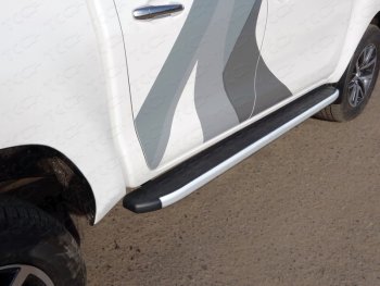 Пороги алюминиевые с пластиковой накладкой ТСС Тюнинг Toyota (Тойота) Hilux (Хайлюкс)  AN120 (2020-2024) AN120 2-ой рестайлинг  (серые)
