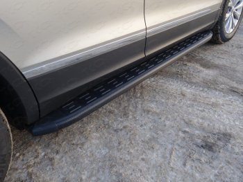 21 349 р. Пороги алюминиевые с пластиковой накладкой ТСС Тюнинг  Volkswagen Tiguan  Mk2 (2016-2020) (карбон черные). Увеличить фотографию 1