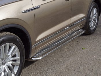 48 799 р. Пороги с площадкой 75х42 мм ТСС Тюнинг  Volkswagen Touareg  CR (2018-2024) (серые). Увеличить фотографию 1