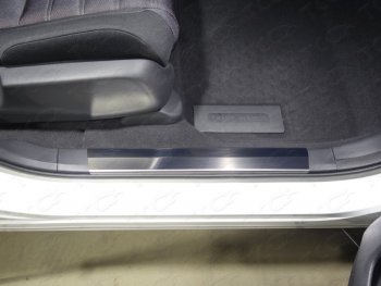 1 869 р. Накладки на пластиковые пороги, ТСС Тюнинг  Honda CR-V  RW,RT (2016-2020) (лист шлифованный). Увеличить фотографию 1
