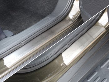 3 699 р. Накладки на пороги, ТСС Тюнинг  Mitsubishi Outlander  GF (2015-2018) (лист шлифованный). Увеличить фотографию 1