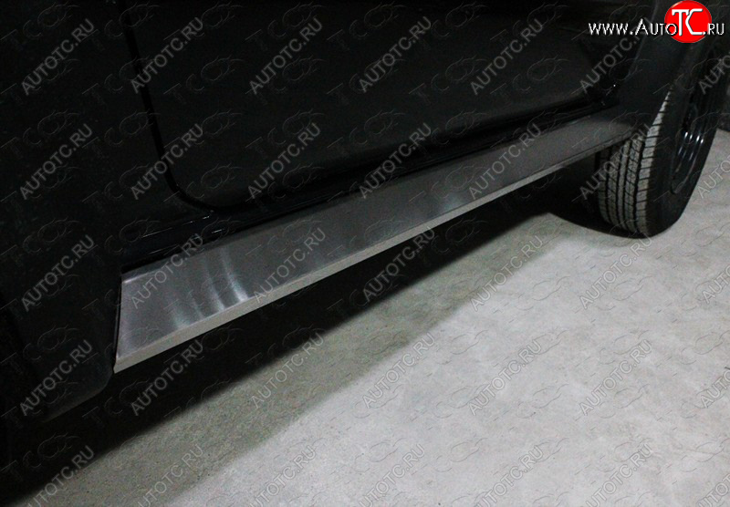 11 299 р. Накладки на пластиковый внешний порог, ТСС Тюнинг Suzuki Jimny JB64 (2018-2024) (Лист шлифованный)