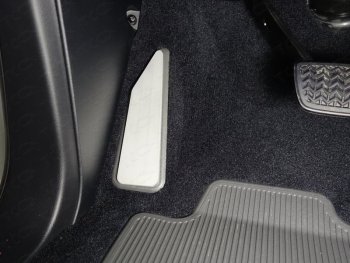 749 р. Накладка площадки левой ноги, ТСС Тюнинг  Toyota Land Cruiser  200 (2015-2021) (лист алюминий 4мм). Увеличить фотографию 1