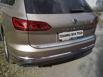 3 099 р. Накладка на заднюю дверь, ТСС Тюнинг  Volkswagen Touareg  CR (2018-2024) (Лист шлифованный). Увеличить фотографию 1
