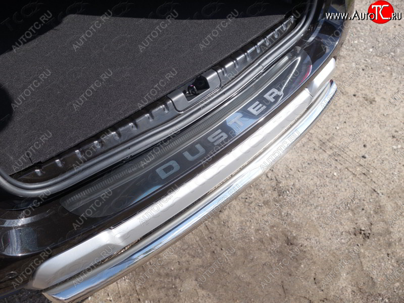 3 499 р. Накладка на задний бампер ТСС Тюнинг  Renault Duster  HS (2015-2021) (лист зеркальный надпись Duster)