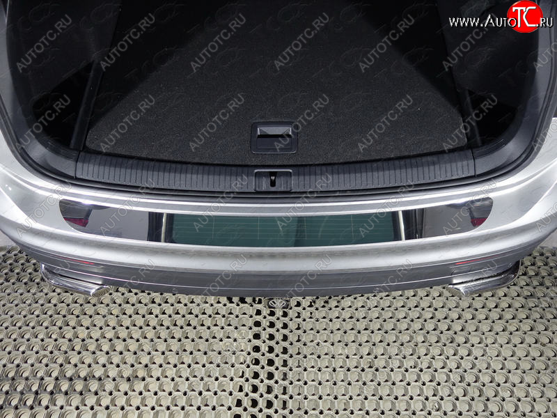 3 199 р. Накладка на задний бампер ТСС Тюнинг  Volkswagen Tiguan  Mk2 (2016-2020) (лист зеркальный)