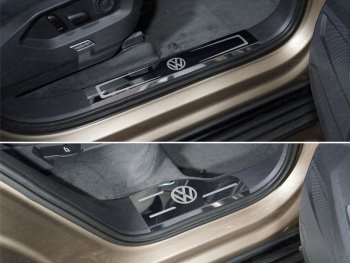 5 599 р. Накладки на пластиковые пороги (4шт) ТСС Тюнинг  Volkswagen Touareg  CR (2018-2024) (лист зеркальный логотип VW). Увеличить фотографию 1