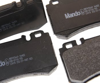 2 969 р. Колодки тормозные MERCEDES C (W202,W203,W209),E (W210) передние (4шт.) MANDO MANDO mbf015669 (mbf015669). Увеличить фотографию 2