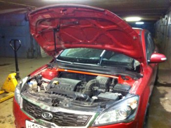 3 299 р. Растяжка передних стоек Kia Ceed I (2007-2012), Hyundai i30 I (2007-2011) ТехноМастер (2904.5800.04). Увеличить фотографию 1