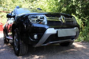 2 559 р. Защита радиатора (верх) Стрелка11 Стандарт  Renault Duster  HS (2015-2021) рестайлинг (черная). Увеличить фотографию 1