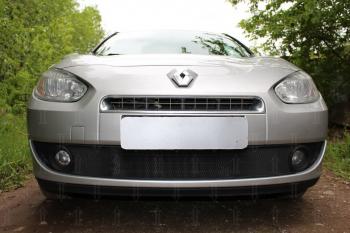 2 399 р. Защита радиатора (верх) Стрелка11 Стандарт  Renault Fluence (2010-2012) дорестайлинг (черная). Увеличить фотографию 1