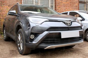 2 499 р. Защита радиатора (верх с камерой) Стрелка11 Стандарт  Toyota RAV4  XA40 (2015-2019) 5 дв. рестайлинг (черная). Увеличить фотографию 1