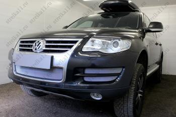 3 199 р. Защита радиатора (боковая 4 части) Стрелка11 Стандарт  Volkswagen Touareg  GP (2006-2010) рестайлинг (хром). Увеличить фотографию 2