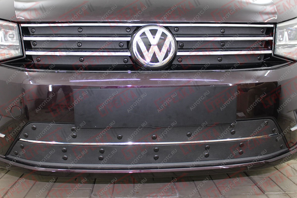 899 р. Зимняя заглушка решетки радиатора (низ 2 части) Стрелка11  Volkswagen Caddy  2K (2015-2020) рестайлинг (черная)