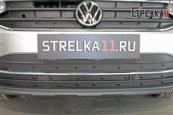 599 р. Зимняя заглушка решетки радиатора (верх) Стрелка11 Volkswagen Tiguan Mk2 рестайлинг (2020-2022) (черная). Увеличить фотографию 1