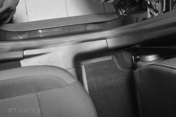 1 489 р. Накладки на ковролин пола Petroil Tuning (задние боковые) Renault Duster HM (2020-2024) (Текстурная поверхность (шагрень)). Увеличить фотографию 6