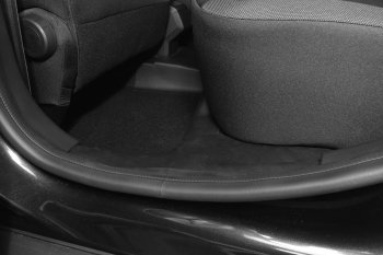 1 489 р. Накладки на ковролин пола Petroil Tuning (задние боковые) Renault Duster HM (2020-2024) (Текстурная поверхность (шагрень)). Увеличить фотографию 4