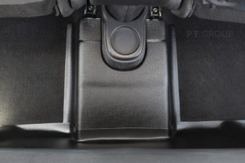 1 999 р. Накладки на ковролин заднего ряда Petroil Tuning Renault Duster HS дорестайлинг (2010-2015). Увеличить фотографию 2