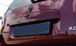 1 549 р. Накладка на пятую дверь Антихром Kart RS Renault Duster HS дорестайлинг (2010-2015) (Тисненный пластик). Увеличить фотографию 1
