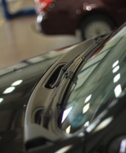 Обтекатель дворников на автомобиль Petroil Tuning Renault Duster HS дорестайлинг (2010-2015)  (Текстурная поверхность)