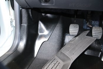 3 089 р. Накладки на ковролин пола Petroil Tuning  Renault Logan  2 (2014-2024) (Боковые). Увеличить фотографию 3