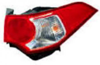 2 899 р. Правый фонарь задний (внешний) BodyParts Honda Accord 8 седан CU дорестайлинг (2008-2011). Увеличить фотографию 1