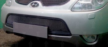 3 199 р. Защитная сетка радиатора в бампер (ячейка 3х7 мм, верх) Стрелка11 Стандарт  Hyundai IX55 (2008-2012) (черная). Увеличить фотографию 1