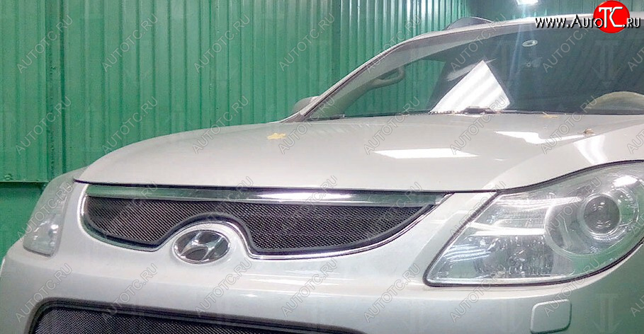 3 099 р. Защитная сетка в решетку радиатора (ячейка 3х7 мм) Стрелка11 Стандарт  Hyundai IX55 (2008-2012) (черная)