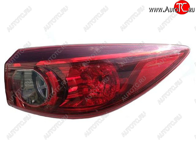 3 699 р. Правый фонарь задний (внешний) BodyParts Mazda 3/Axela BM рестайлинг седан (2016-2019)