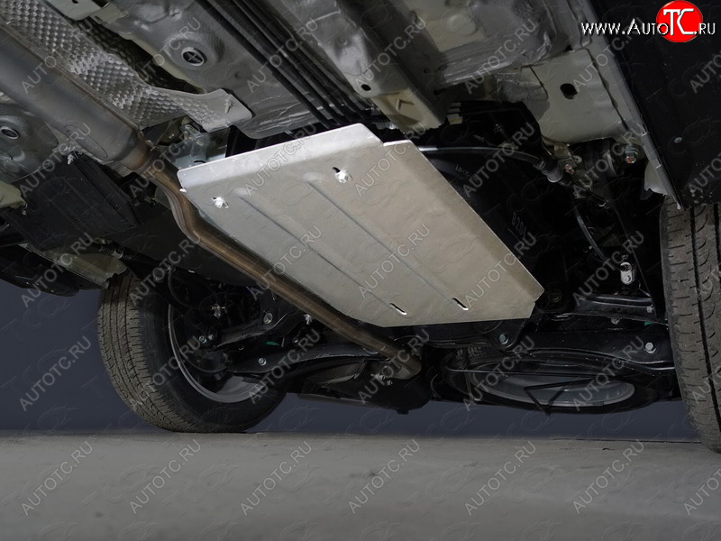 5 799 р. Защита бака (V-2.0 2WD, алюминий) TCC  Mitsubishi Outlander  GF (2014-2024)