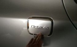 1 449 р. Накладка на лючок бензобака СТ Skoda Octavia A5 дорестайлинг лифтбэк (2004-2008). Увеличить фотографию 3
