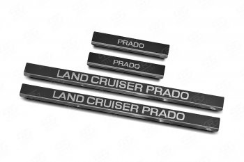 2 599 р. Накладки порожков салона Russtal  Toyota Land Cruiser Prado  J150 (2009-2020) (Нержавейка с покрытием карбон и надписью). Увеличить фотографию 1