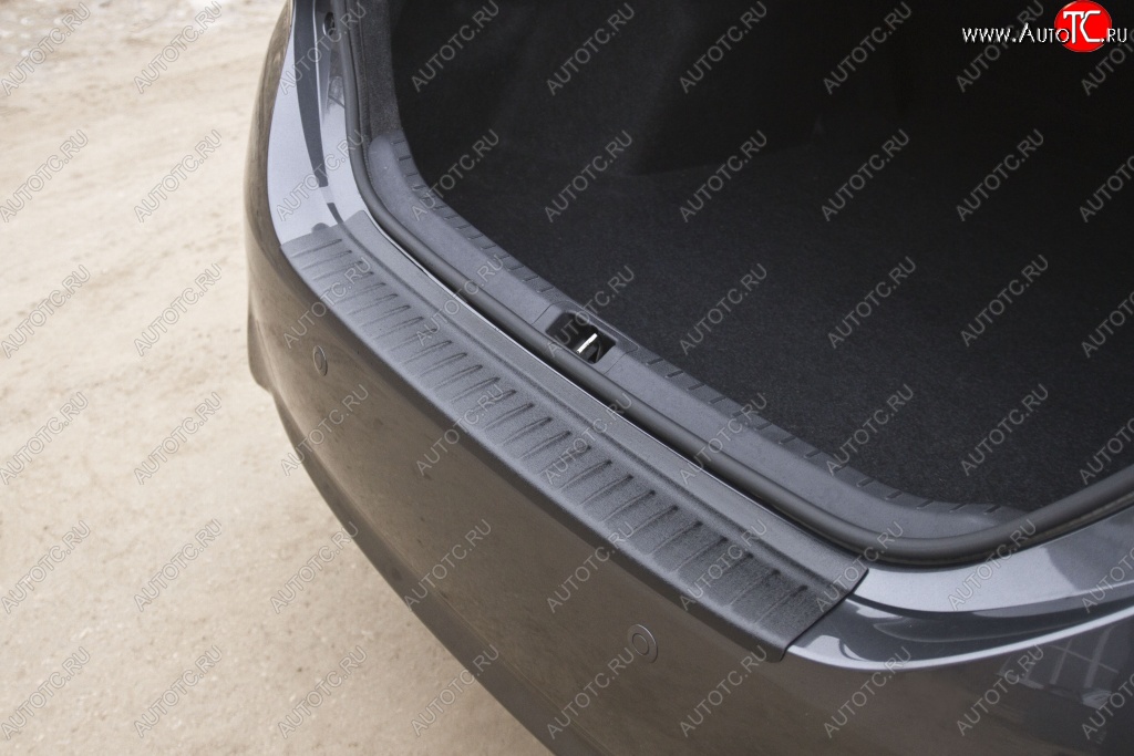 1 129 р. Защитная накладка на задний бампер RA  Toyota Corolla  E180 (2013-2019)
