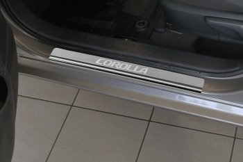 1 399 р. Накладки порожков салона Russtal  Toyota Corolla ( E170,  E180) (2012-2019) (нержавейка шлифованная с надписью). Увеличить фотографию 2