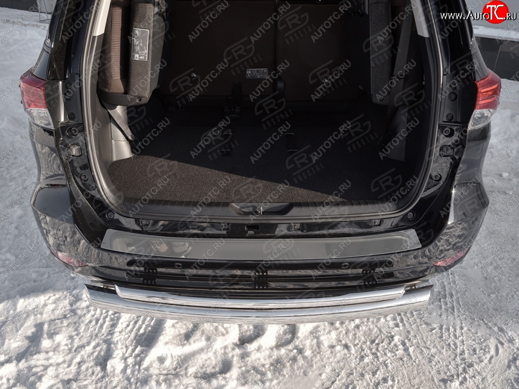 2 199 р. Накладка на задний бампер (лист нерж зеркальный) Russtal Toyota Fortuner AN160 дорестайлинг (2015-2020)