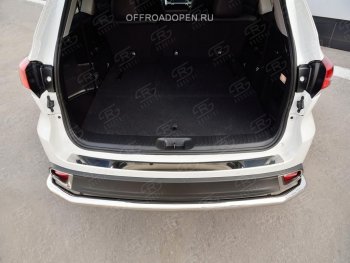 2 199 р. Накладка на задний бампер Russtal Toyota Highlander XU50 рестайлинг (2016-2020) (полированная нержавейка). Увеличить фотографию 2