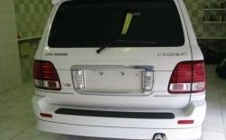 8 149 р. Накладка на задний бампер CT Toyota Land Cruiser 100 дорестайлинг (1998-2002) (Неокрашенная). Увеличить фотографию 1