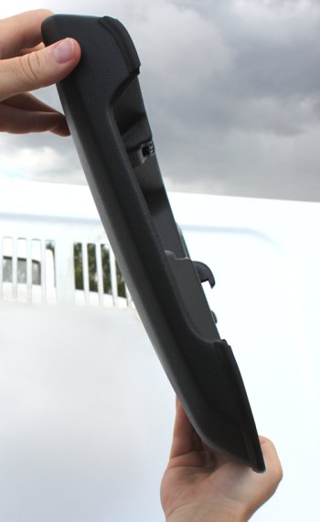 Воздухозаборник AeroEffect на капот KIA Sorento (UM/Prime) 3 поколение дорестайлинг (2014-2018). (Черный (шагрень))Цена: 1 799 р.. Увеличить фотографию 7