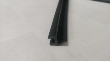 Универсальный уплотнитель KIA Sorento (UM/Prime) 3 поколение дорестайлинг (2014-2018) FlexLine (15.5 mm U-LIP, 1 погонный метр).Цена: 259 р.. Увеличить фотографию 1