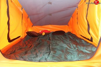 Багажный бокс-палатка Hyundai Santa Fe DM дорестайлинг (2012-2016) Yuago Travel 2.0 (лето). (Черный бокс, тент оранжевый)Цена: 97 999 р.. Увеличить фотографию 2