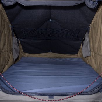 Багажный бокс-палатка Hyundai Solaris RB дорестайлинг седан  (2010-2014) Yuago Travel 2.0 (зима). (Черный бокс, тент графит)Цена: 124 999 р.. Увеличить фотографию 4
