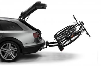 Велобагажник-платформа на фаркоп Hyundai Solaris RB дорестайлинг седан  (2010-2014) Thule VeloSpace XT. (Для 2-х велосипедов)Цена: 43 999 р.. Увеличить фотографию 4