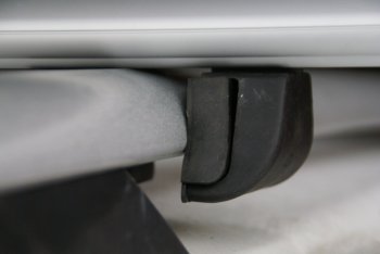 1 599 р. Комплект поперечин для рейлингов АвтоТК v1 Audi A4 B8 дорестайлинг, седан (2007-2011) (Цвет: чёрный (стальные), Длина: 1300мм). Увеличить фотографию 15