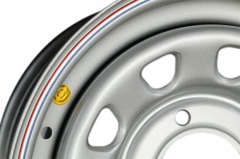 2 689 р. Штампованый диск OFF-ROAD Wheels (усиленный) 7.0x15 Chevrolet Lanos T100 седан (2002-2017) 4x100.0xDIA56.6xET25.0 (Цвет: серебристый). Увеличить фотографию 2