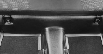 2 449 р. Накладки на ковролин пола Petroil Tuning Лада Гранта 2190 седан дорестайлинг (2011-2017) (Задние под сиденье и на тоннель пола). Увеличить фотографию 3