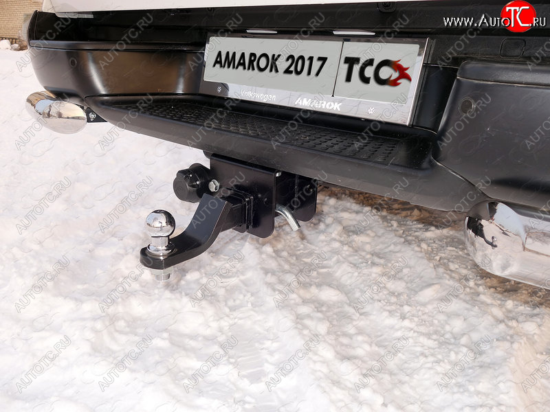 11 549 р. Фаркоп (тягово-сцепное устройство) TCC  Volkswagen Amarok (2009-2022) (Оцинкованный, шар E - оцинкованный)